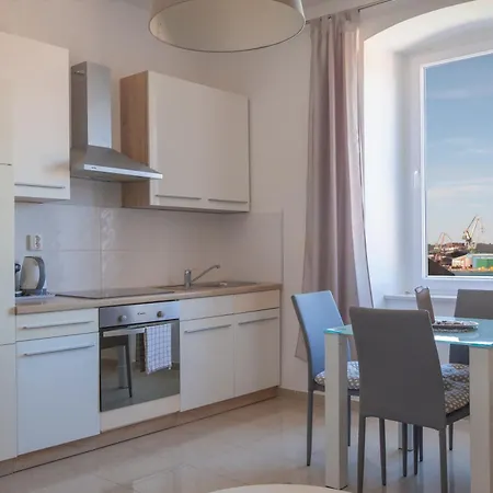 Captain Emo City Apartment Pula