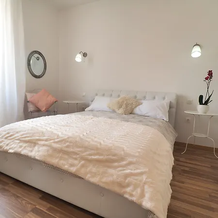 Captain Emo Appartement Pula