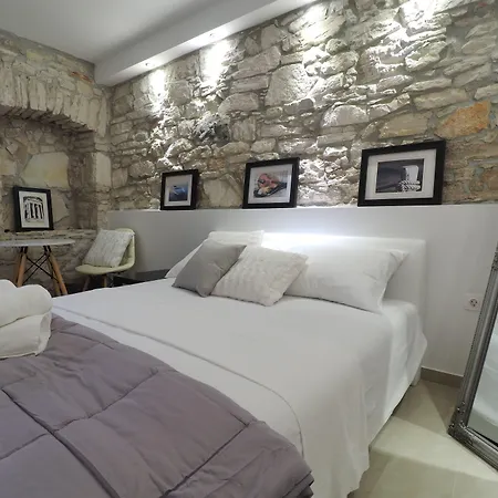 Captain Emo Апартаменты