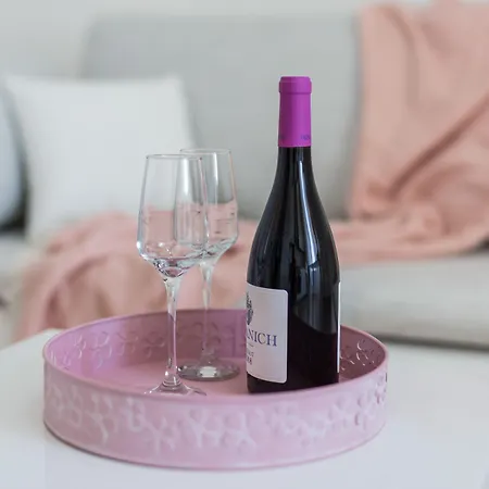 Captain Emo Appartement