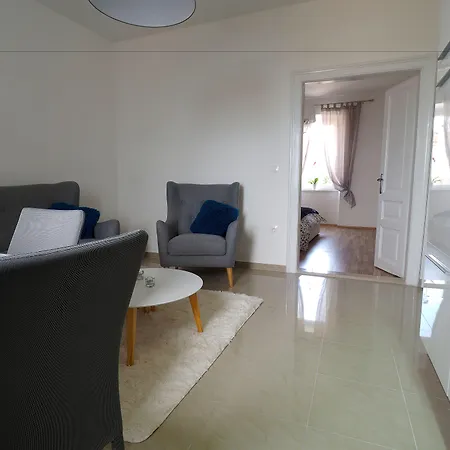 Апартаменты Captain Emo *