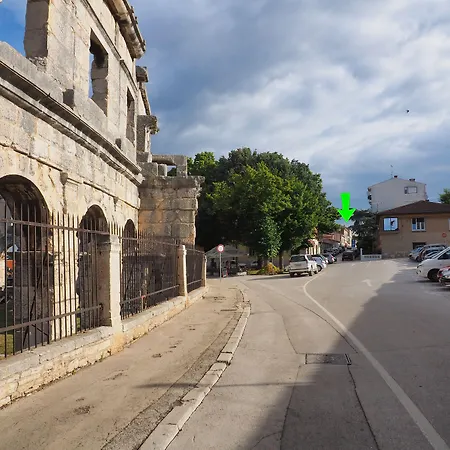 Апартаменты Captain Emo *