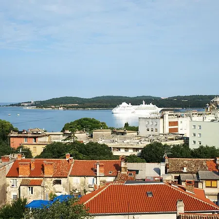 Apartment Captain Emo City Pula