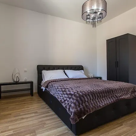 Апартаменты Captain Emo *