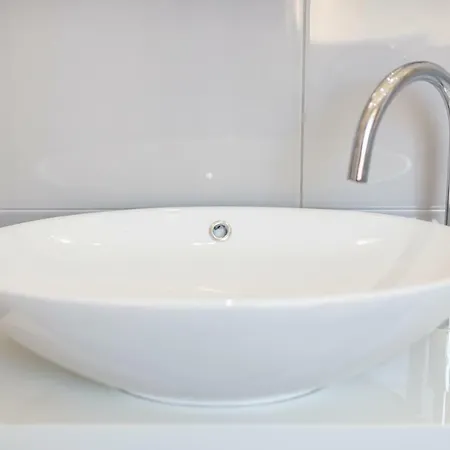 Апартаменты Captain Emo Пула