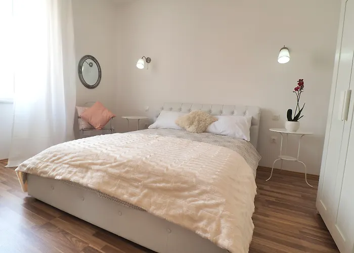 Captain Emo Appartement Pula