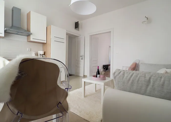 Captain Emo Appartement