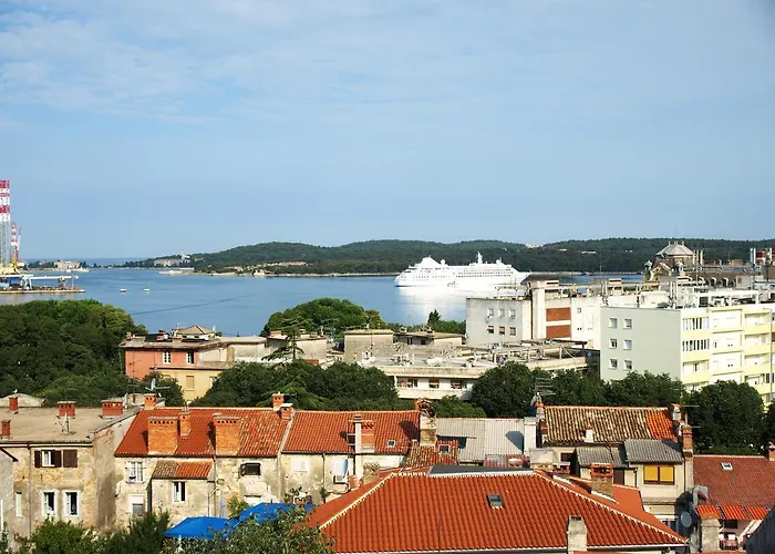 Appartement Captain Emo Pula