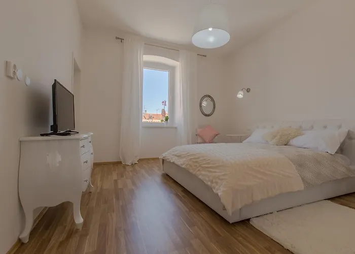 Appartement Captain Emo Pula