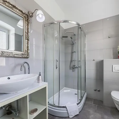 Apartment Captain Emo City Pula