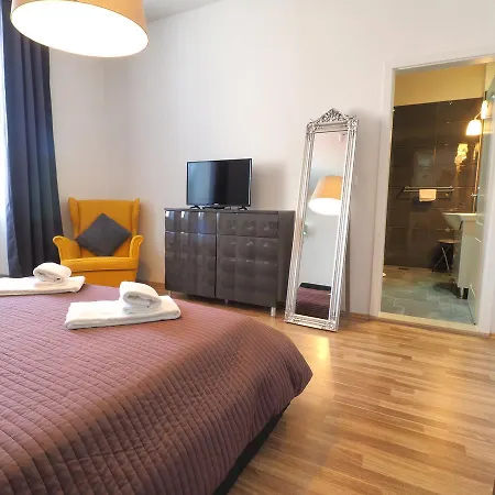 Captain Emo City Apartment *