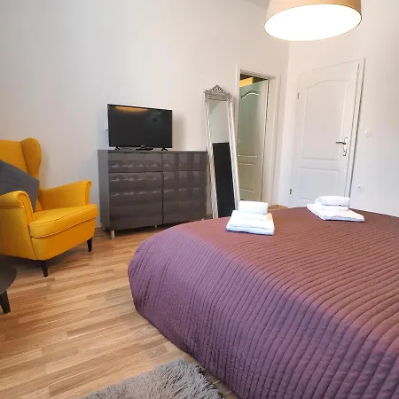 Apartment Captain Emo City Pula